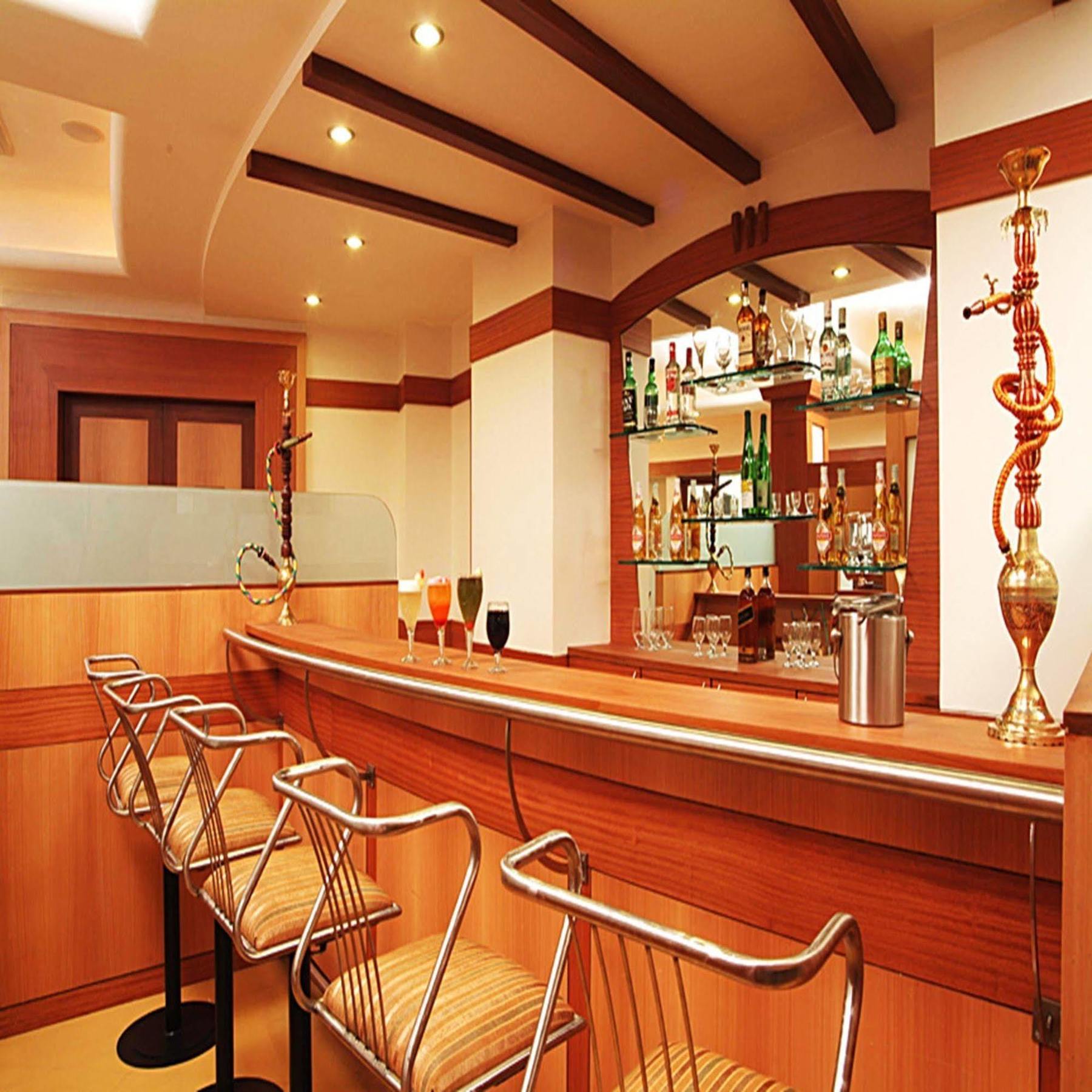 Sahil Sarovar Portico ロナバラ エクステリア 写真